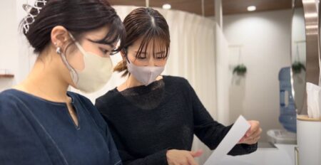 新人の初マツエク施術に密着！指導すべきポイントは？