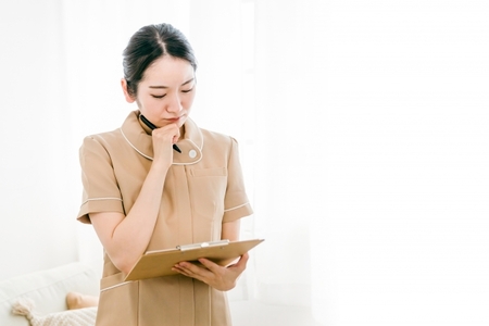【マツエク】リムーバーの使い方や注意点を解説！おすすめ商材7選も