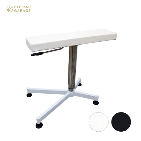 アイデザイナーの職業病？猫背の改善術と施術中に使えるおすすめ商品を紹介