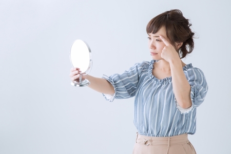 【アイブロウ】乾燥しがちな時期に注意したいワックス脱毛のポイントとおすすめアイテム