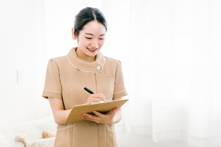 【アイブロウ】乾燥しがちな時期に注意したいワックス脱毛のポイントとおすすめアイテム