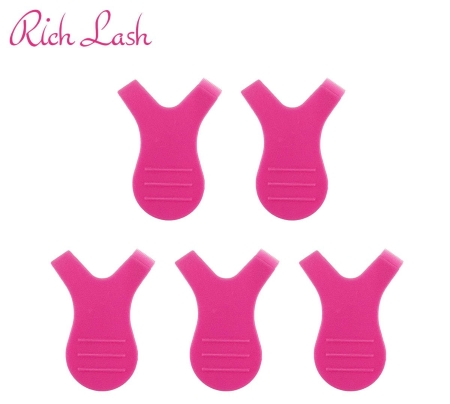 アイメニューとアイブロウを同時施術するポイントは？美しく仕上げるための方法をチェック！