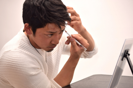 メンズアイブロウのトレンドは？ヒアリングや仕上げのポイントを解説