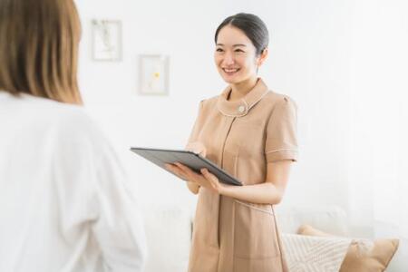 ラッシュリフトorマツエクどっちがおすすめ？判断基準と提案トーク術