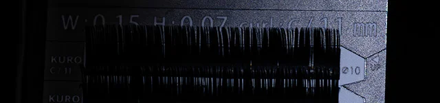 松風TOP2603 松風の新フラットラッシュ「KURO」誕生へ|毛先まで究極に美しいストイックな“漆黒”の魅力に迫る