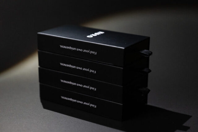 松風の新フラットラッシュ「KURO」誕生へ|毛先まで究極に美しいストイックな“漆黒”の魅力に迫る