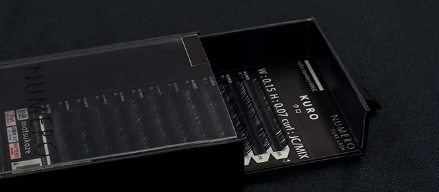 松風TOP2603 松風の新フラットラッシュ「KURO」誕生へ|毛先まで究極に美しいストイックな“漆黒”の魅力に迫る