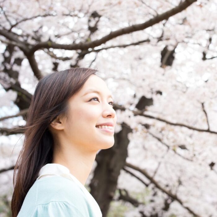 春は自まつげが抜けやすい！原因と対策＆おすすめアイテム7選