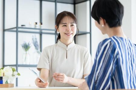 お客様に「今っぽい」を届けたい！多幸感メイクに合うまつげデザインとケア提案