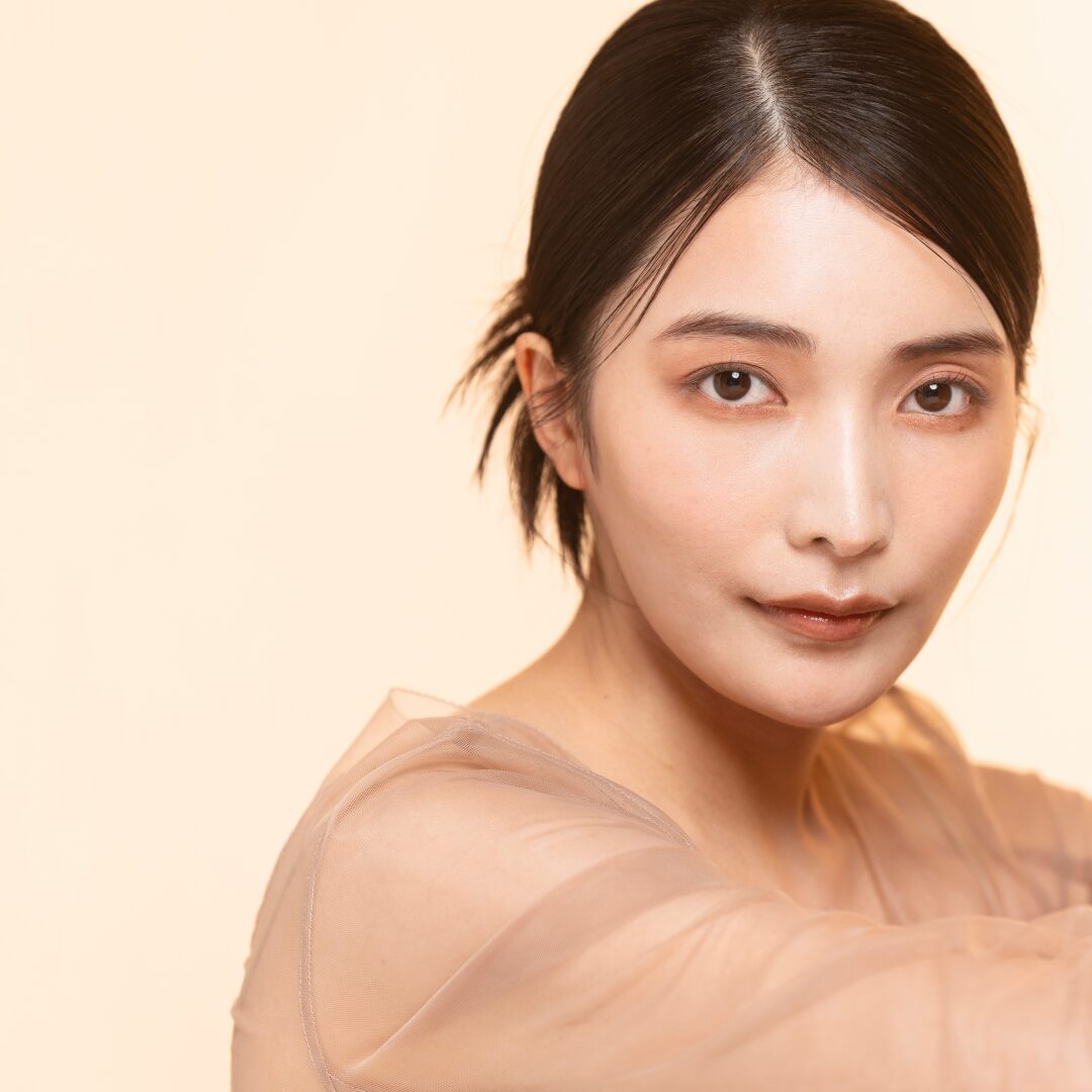 秋の粘膜メイクを引き立てる！ラッシュリフト＆マツエクデザインを提案